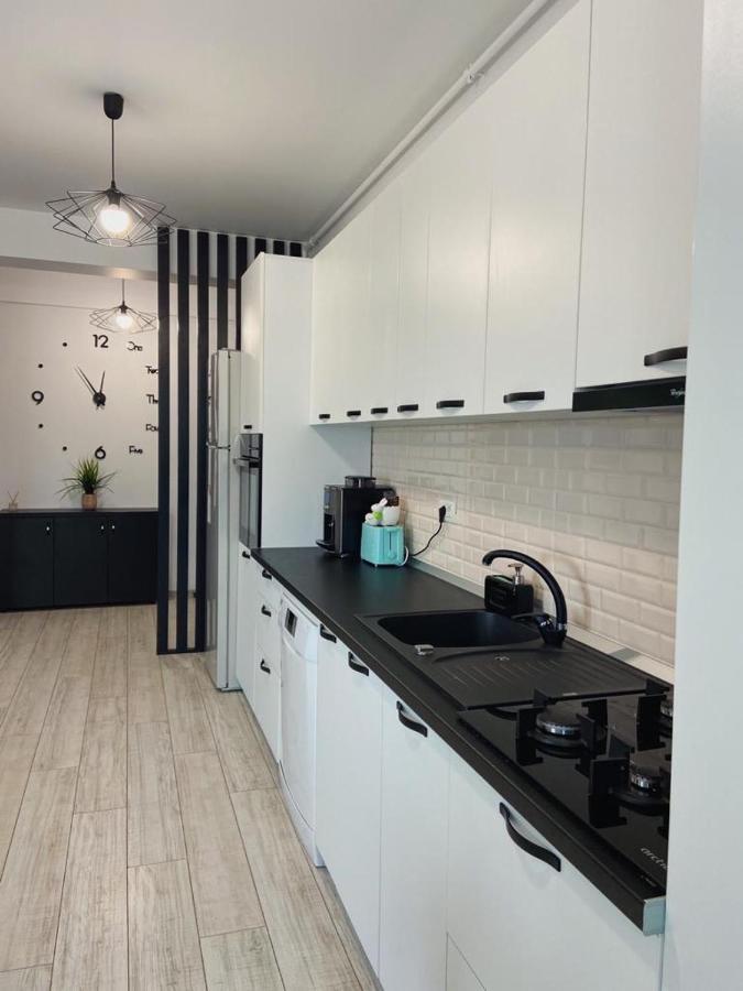 דירות Năvodari Peacock Apartament- Stefan Building מראה חיצוני תמונה