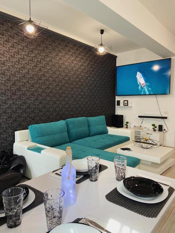 דירות Năvodari Peacock Apartament- Stefan Building מראה חיצוני תמונה